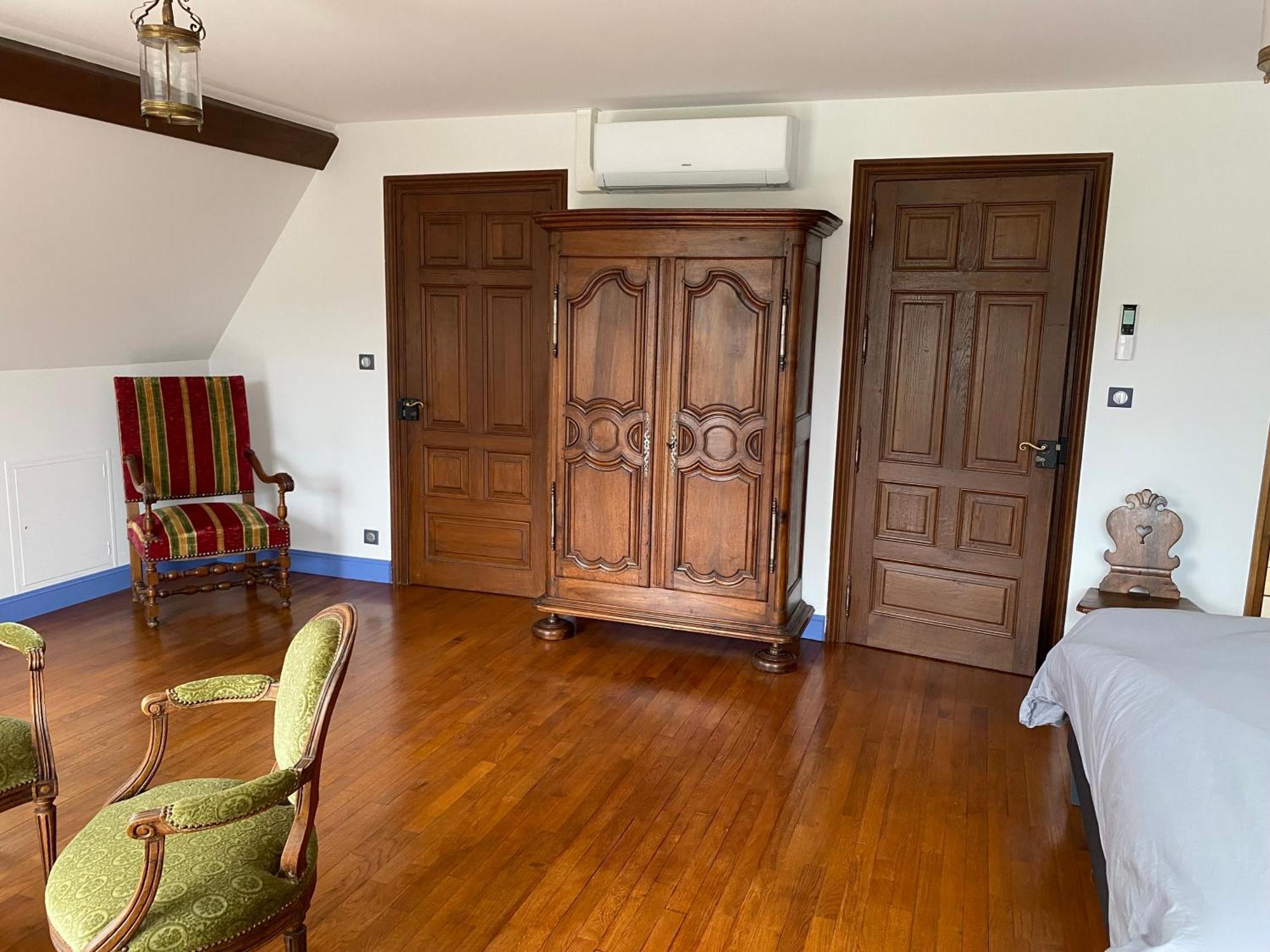 Longue Vue En Arbois Bed & Breakfast Exterior photo