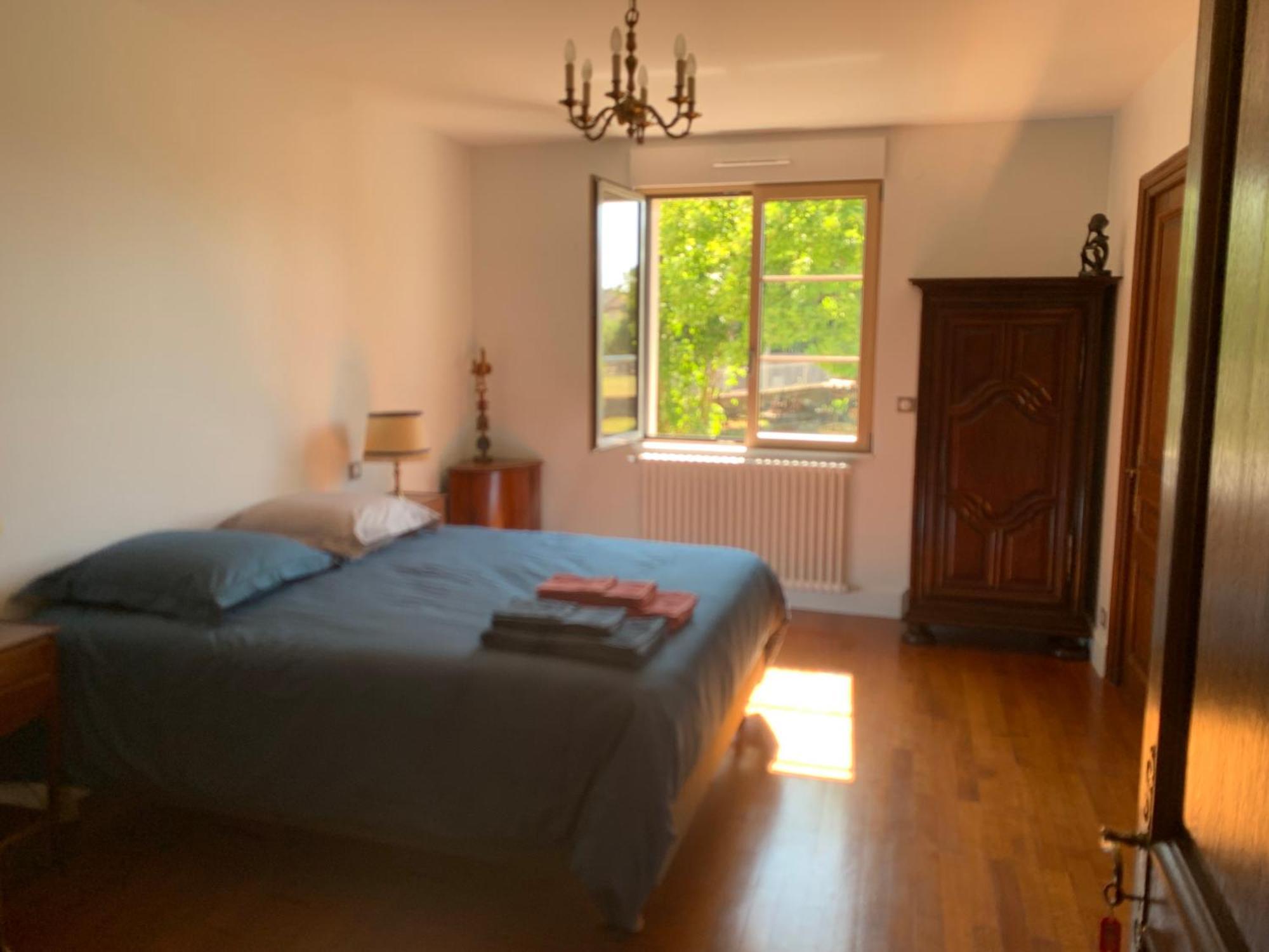 Longue Vue En Arbois Bed & Breakfast Exterior photo